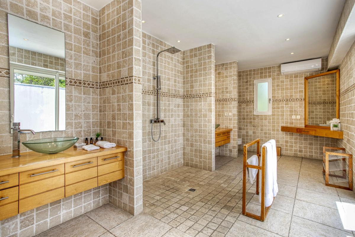 31.Location villa Encore aux Terrres Basses Saint Martin_Chambre 2